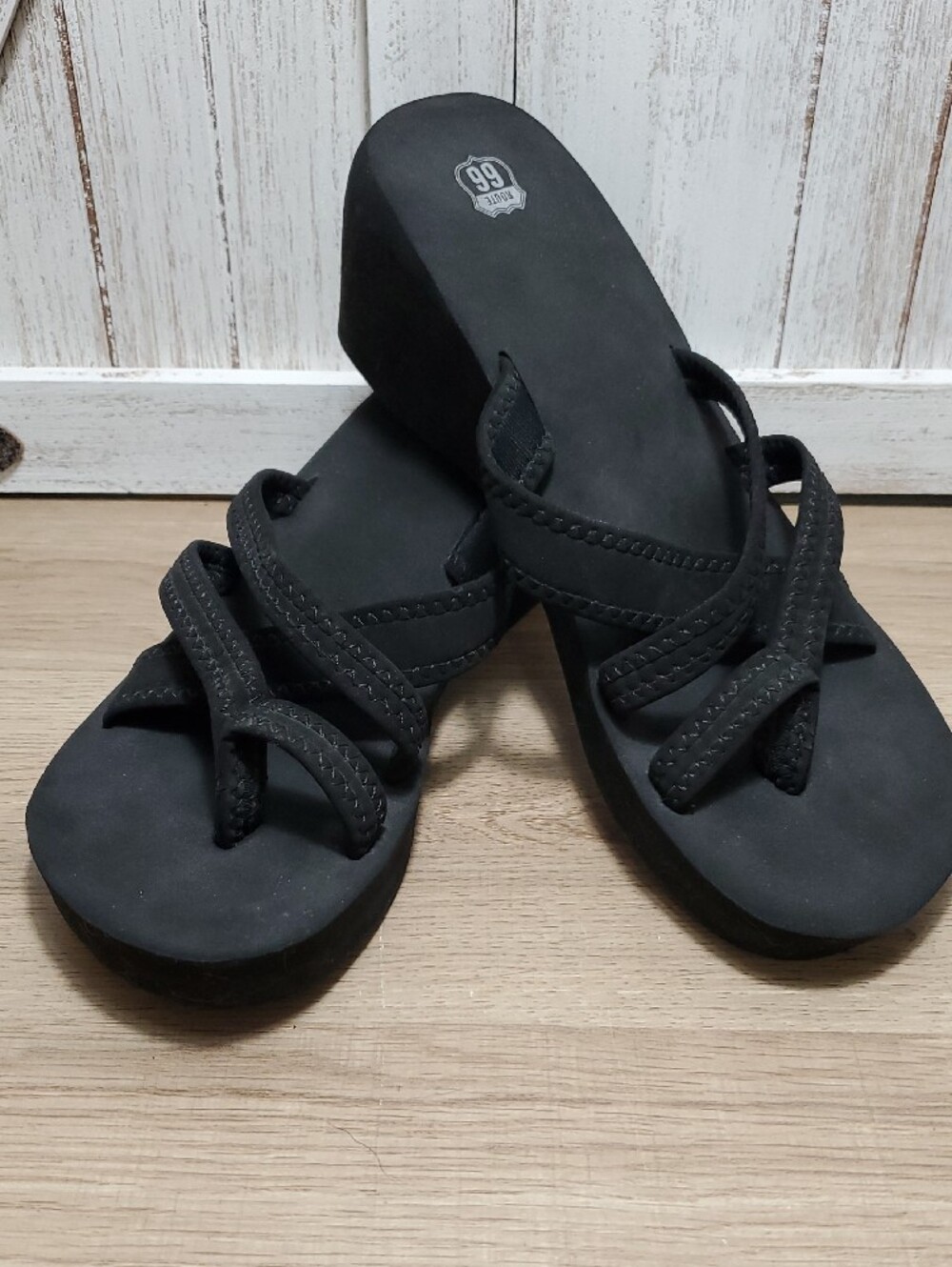 Route 66 Black Strappy Wedge Slide Sandals Women's 10